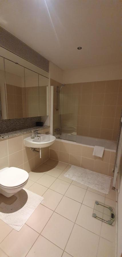 Liffey Suites Дублин Экстерьер фото