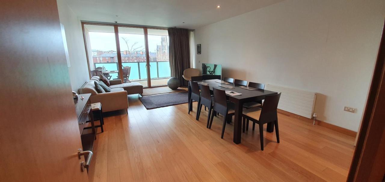 Liffey Suites Дублин Экстерьер фото